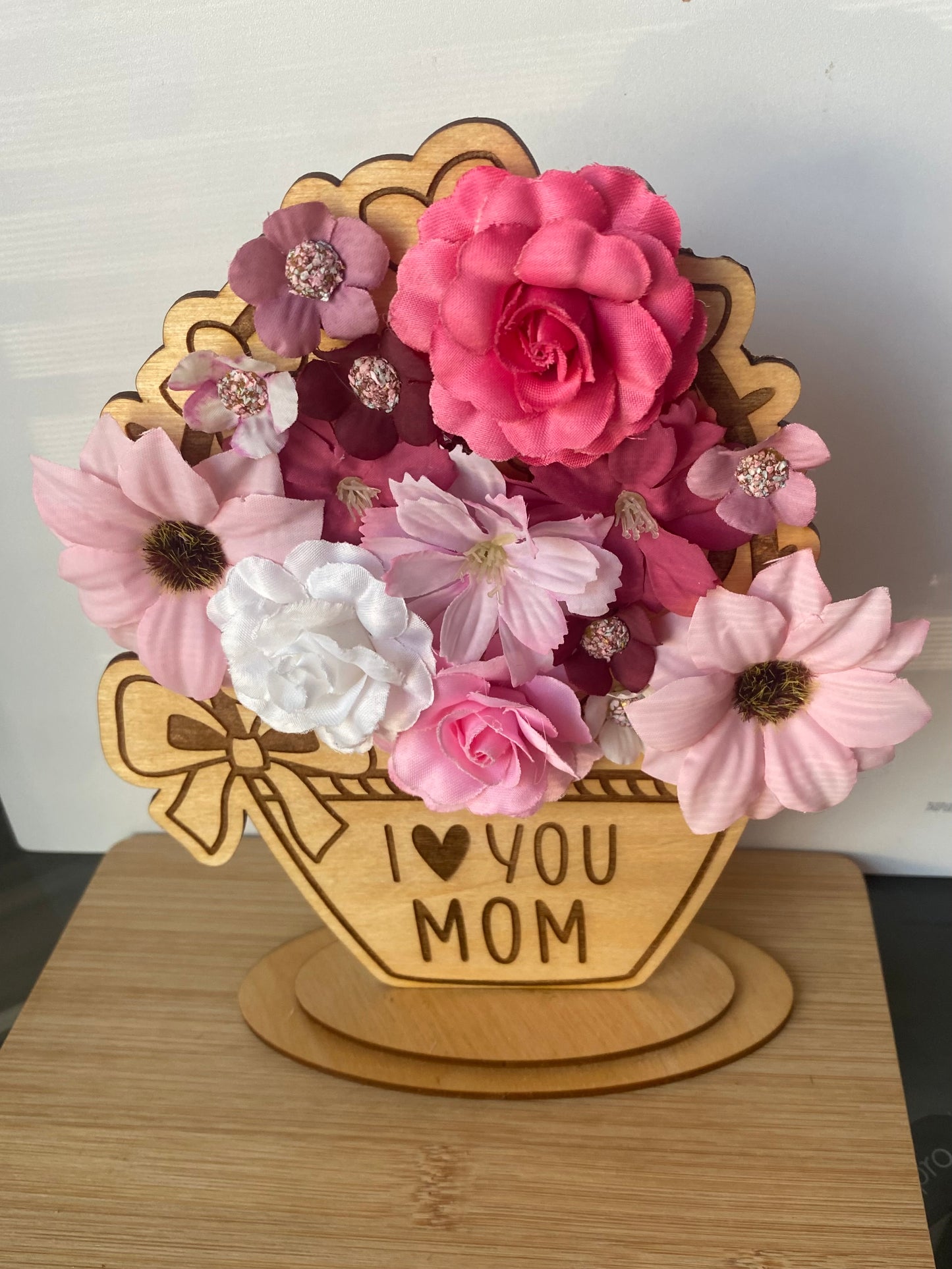 Wooden flower bouquet