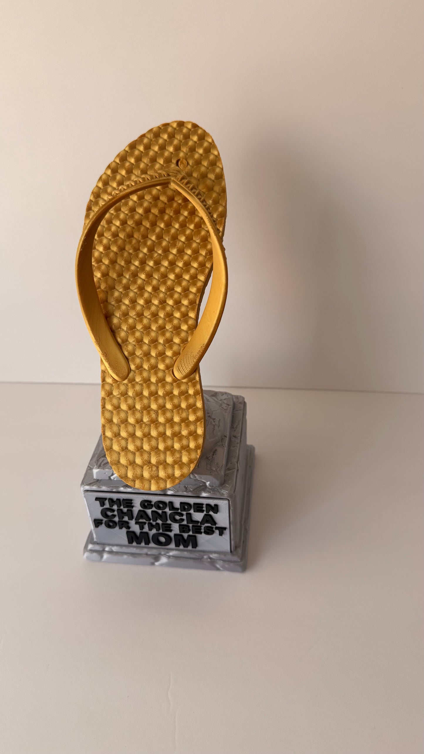 Best Mom Trophy/ Chancla Tropy