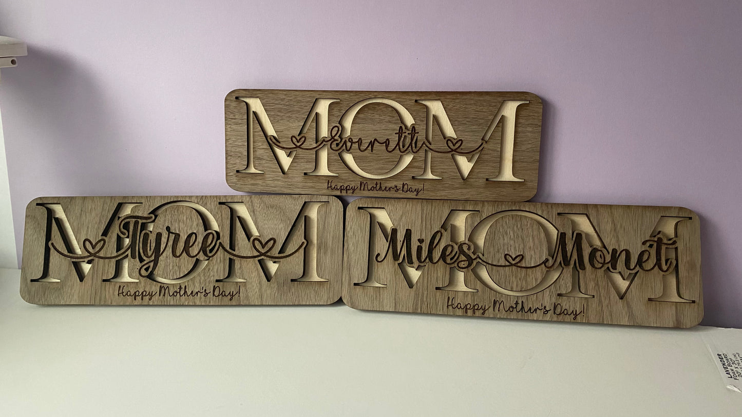 Wooden MOM Plaque