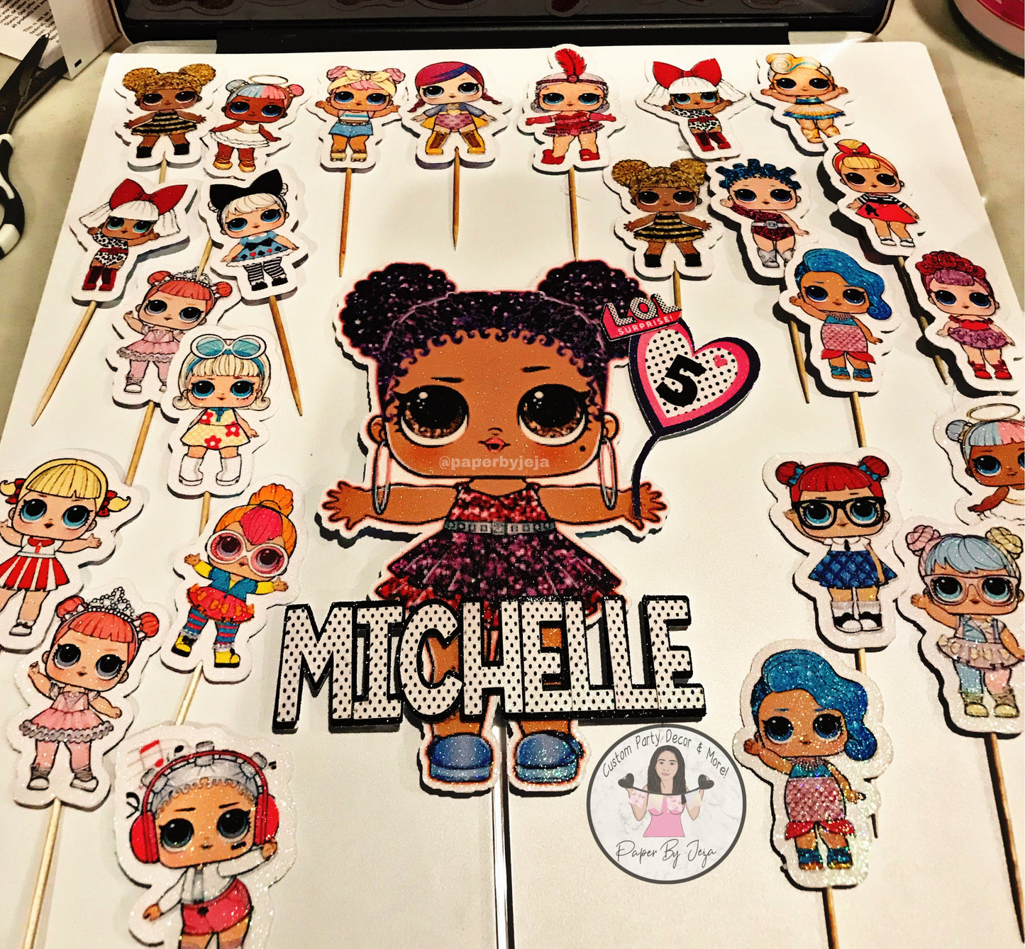 Themed / Character Cup cake toppers (12)