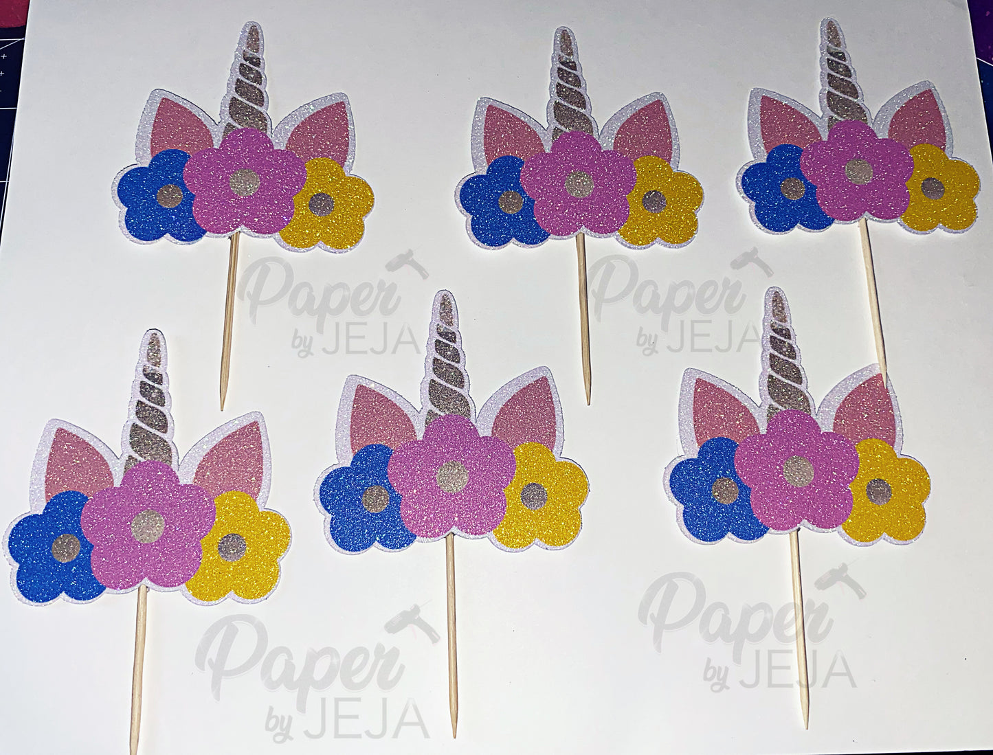 Themed / Character Cup cake toppers (12)